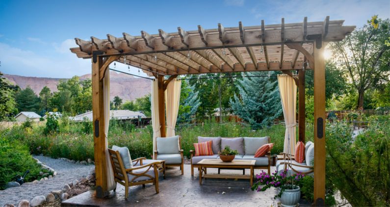 National Hardware Launches Two New Outdoor Decorative Collections preview image